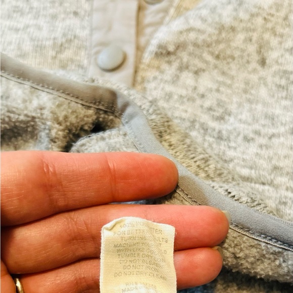 ✨SOLD✨ Simply Southern Quarter Button Pullover Fleece in Heather Gray - Picture 5 of 5